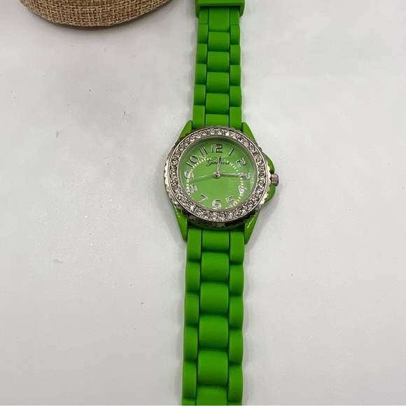 Geneva Watch‎ - Picture 7 of 7